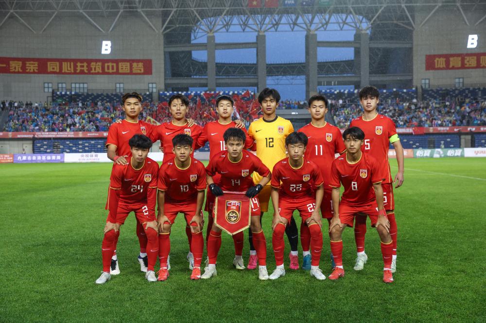 齐达内晒中国行照片：来中国遛了个弯，舒坦，下次还来